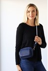 ZIP CROSS BODY BAG - navy cream